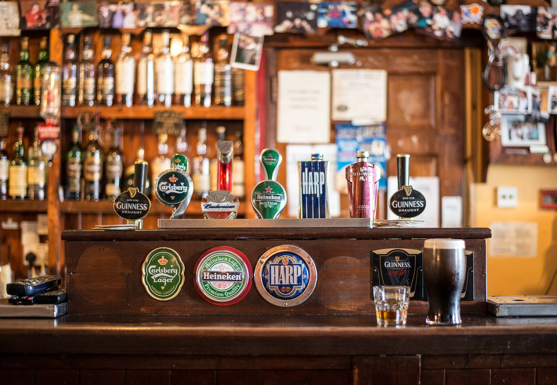 How to Obtain a Liquor License for Your Business