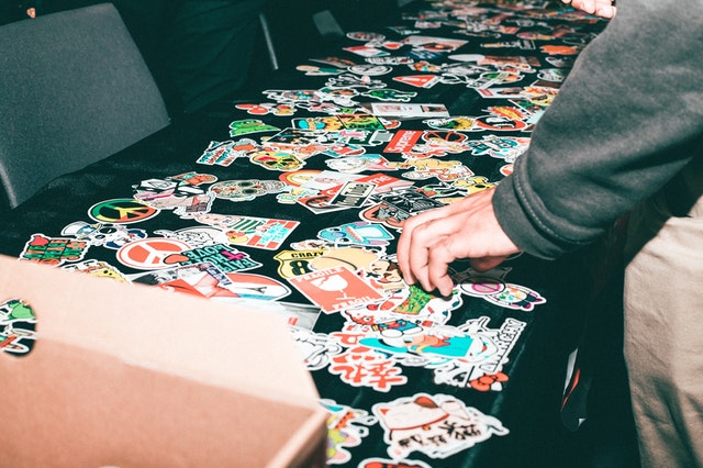 7 Items You Should Give Away to Your Customers