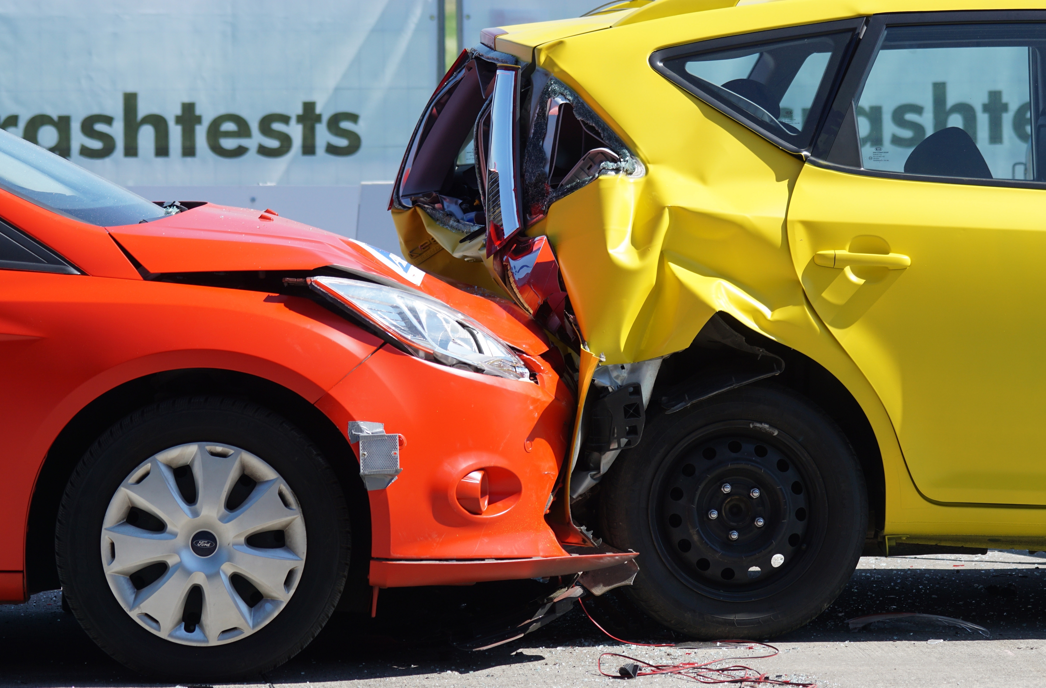 Understanding the Importance of Hiring a Car Accident Lawyer After a Crash