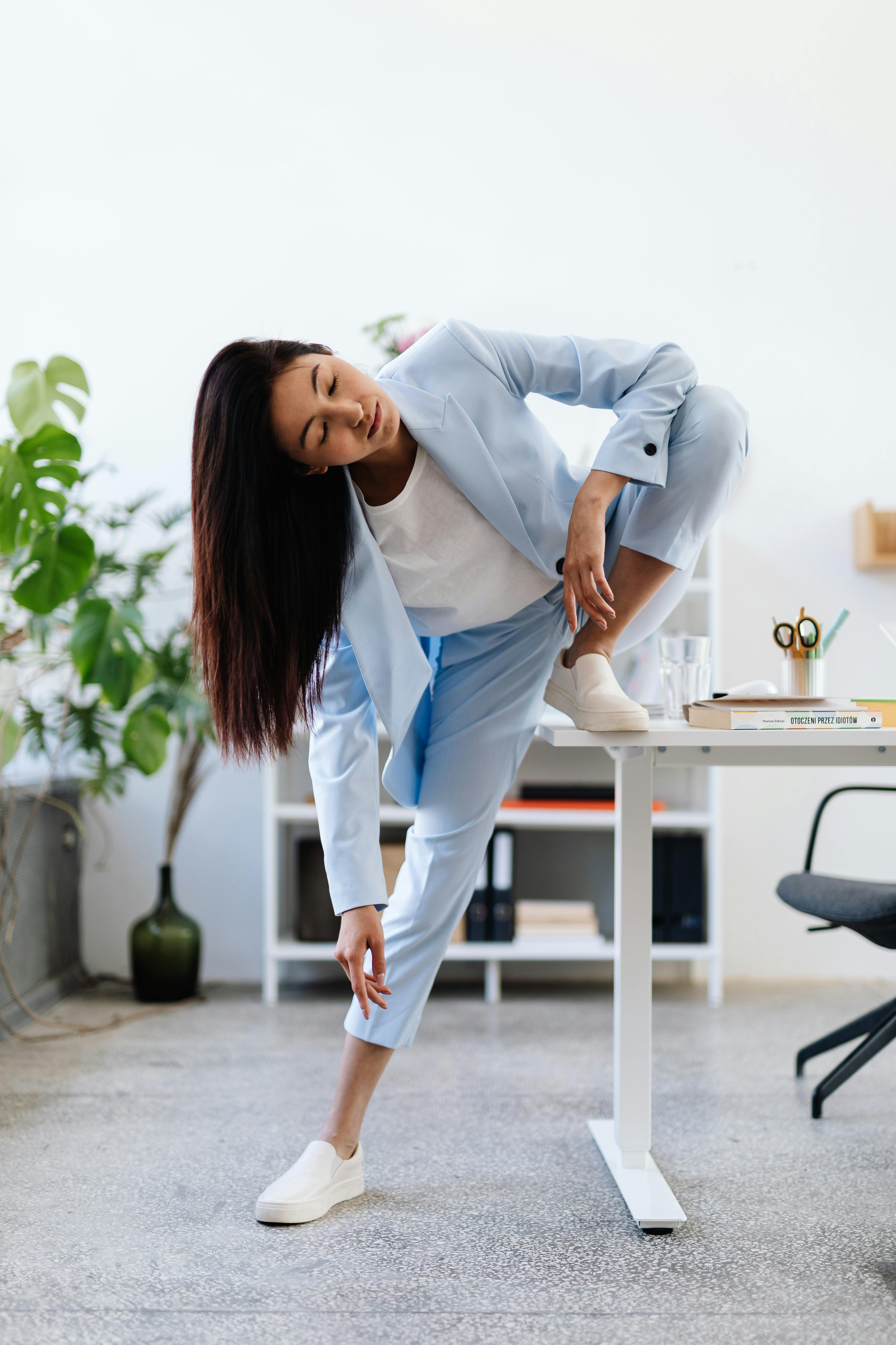 Work-Life Balance: How to Start Exercising While Working an Office Job